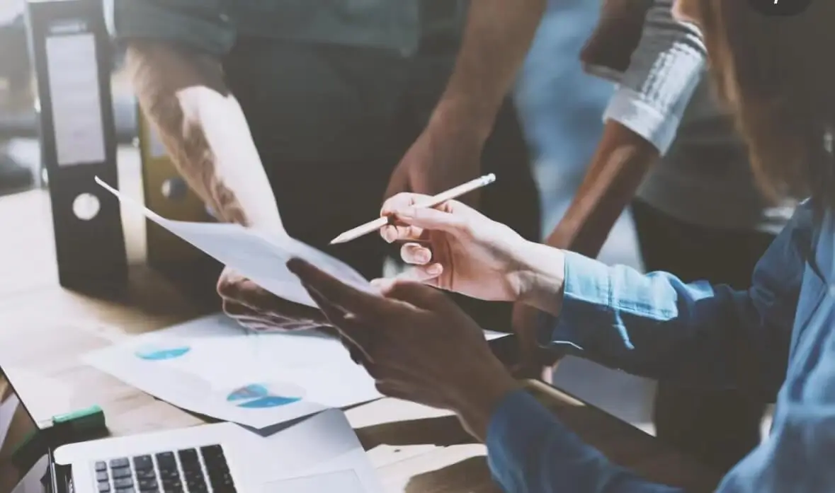 大学简介ppt背景图